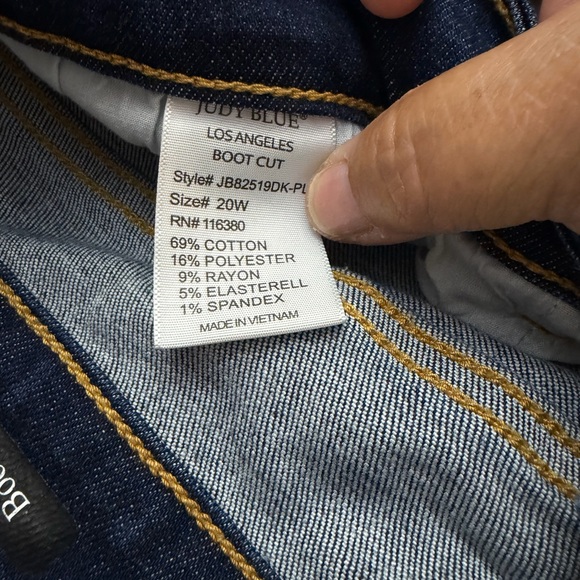 Judy Blue Bootcut Dark Wash Stretch Jeans Women’s 20W - Picture 8 of 9